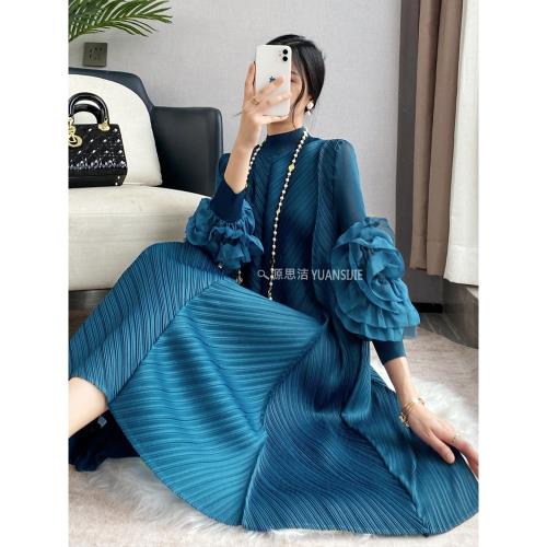 新款寬松遮肚不挑人純色顯瘦連衣裙紅色過年衣服媽媽打底長裙