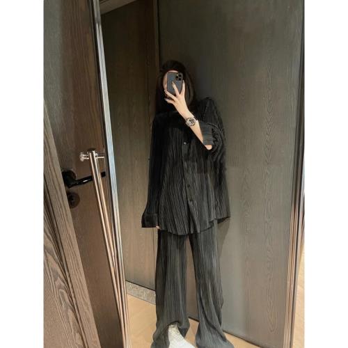 大牌折扣清倉撿漏2026褶皺高級感高冷輕熟御姐風時尚套裝褲休閑