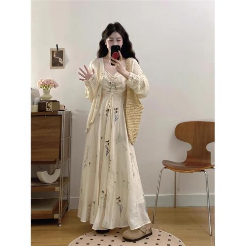 大碼胖mm復古刺繡吊帶連衣裙搭配鏤空開衫兩件套裝女2025春夏新款