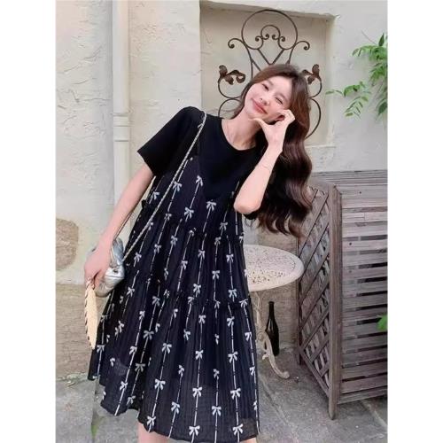 大碼2025新款減齡假兩件雪紡連衣裙女夏胖mm遮肚顯瘦黑色寬松裙子