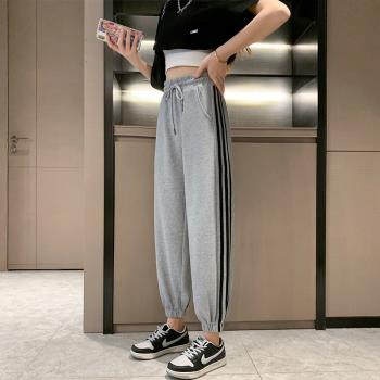 (免運)黑色運動褲女夏季薄款寬松束腳衛褲2025新款春秋八分小個子燈籠褲