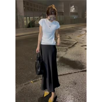 (免運)小眾高階簡約修身純色T恤女夏搭配氣質洋氣減齡百搭醋酸裙兩件套