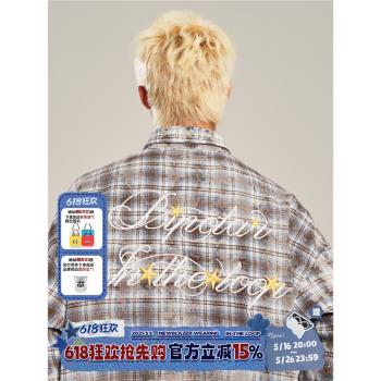 BIPOLAR美拉藍穿搭復古美式花體字母刺繡扎染格子襯衫情侶外套