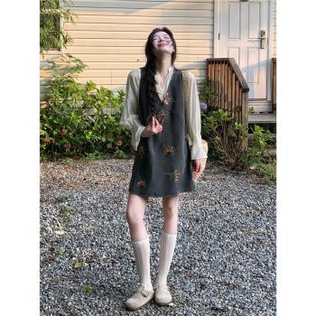 法式復古高級感刺繡牛仔背心裙女春秋學院風設計感小個子連衣裙子