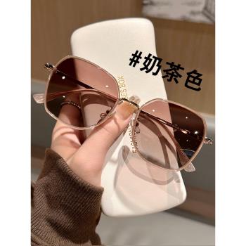 韓系奶茶色墨鏡女2024新款可配有度數太陽鏡大臉偏光眼鏡開車專用