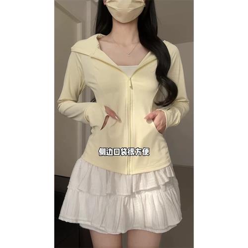 奶黃色冰絲修身防曬衣女夏季2025新款小個子夏天外套薄款緊身上衣