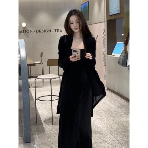 (免運)穿搭2026年春季新款時尚套裝冰絲薄款外套吊帶連衣裙搭配一整套女