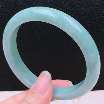 緬甸淺綠翡翠手鐲圓條糯冰種淡藍油青翡翠玉手鐲飄花鐲飄陽綠貴妃