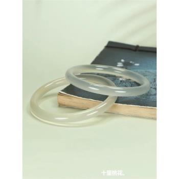 瑪瑙手鐲細圓條白叮當高冰香檳玉髓鐲子手鐲馬料白月光天然玉石女