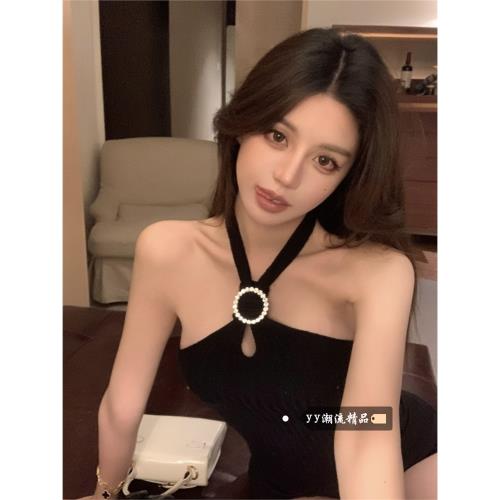 (免運)韓系鏤空針織掛脖內搭吊帶女2025冬季甜辣妹露肩背心修身外穿上衣