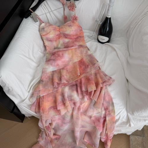 法式度假風連衣裙女2025夏季新款小眾不規則荷葉邊短裙抹胸裙子