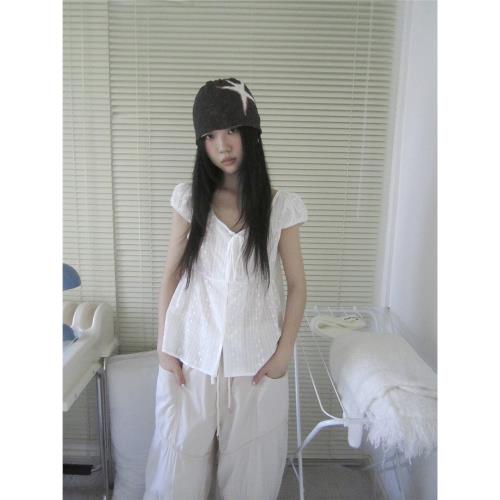 ang:project 夏季韓系微透鏤空刺繡V領系帶泡泡袖短袖襯衫上衣女