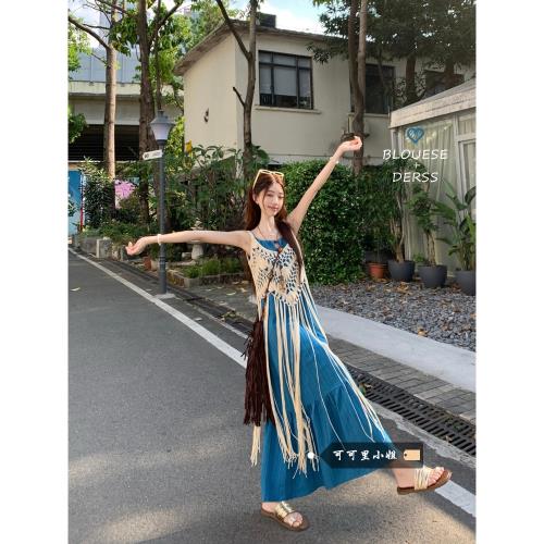 可可里~度假風流蘇設計感疊穿鏤空罩衫吊帶連衣裙女秋冬時尚套裝