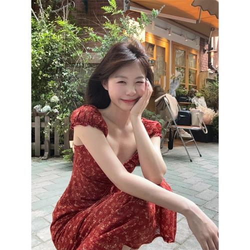 (免運)法式復古碎花連衣裙女夏新款收腰顯瘦V領氣質長裙海邊度假沙灘裙