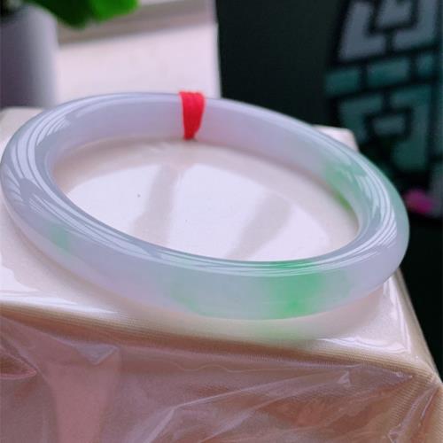 天然緬甸老坑翡翠玉手鐲春彩圓條翡翠手鐲女款底子細膩冰糯種送禮