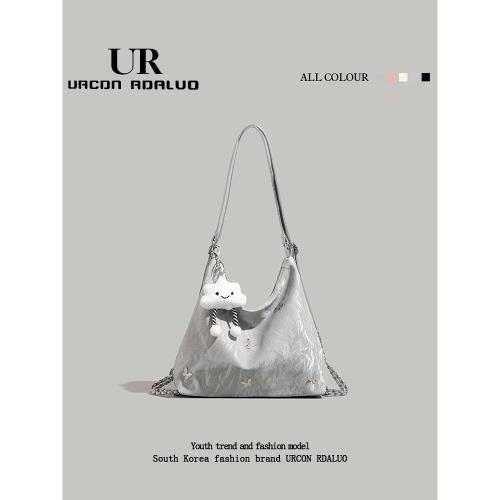 UR高級感銀色雙肩包2025夏季新款潮大容量托特包女大學生上課背包