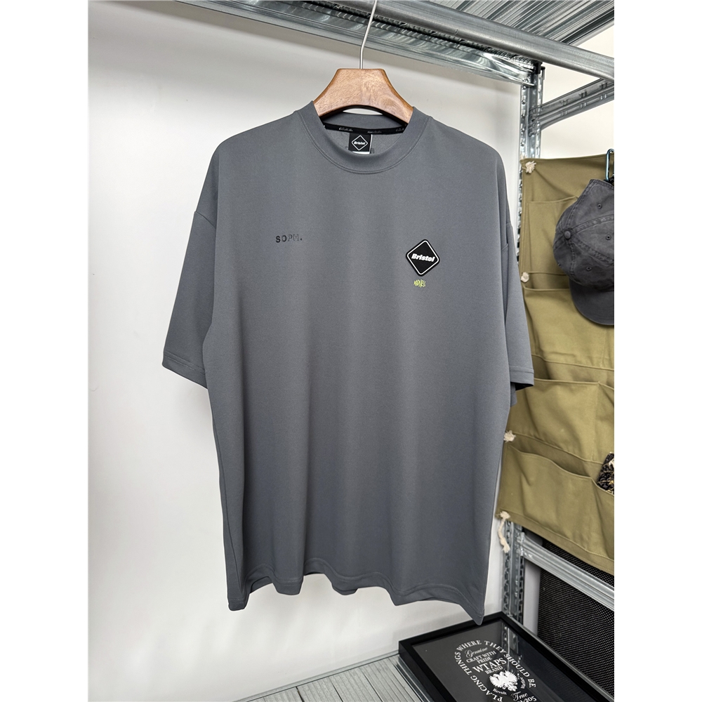 FCRB MADNESS GRAY GAME SHIRTS SETUP L美品 輕薄速干】MADNESS聯名FCRB 運動圓領短袖T恤短褲套裝寬松印花|套裝
