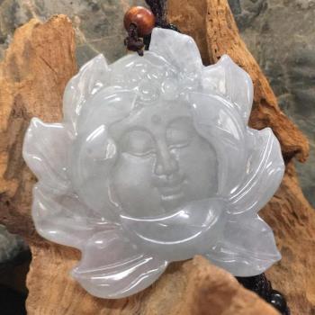 品澐珠寶-緬甸天然 翡翠冰糯種花開見佛吊墜(附綁繩)