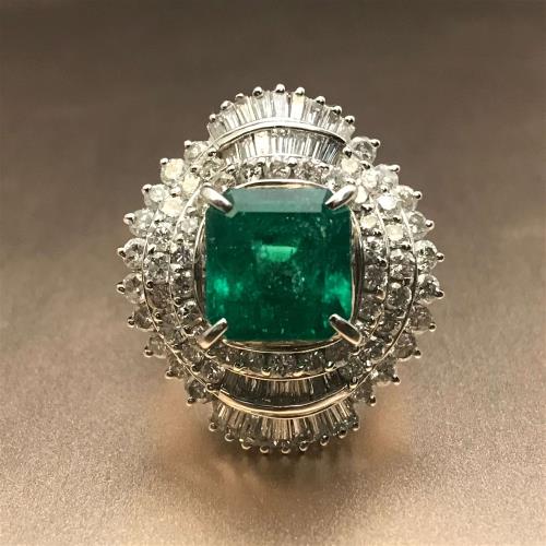 【ETgold 行家珠寶】鐶鐶入芯天然祖母綠4.02克拉＋天然鑽石
