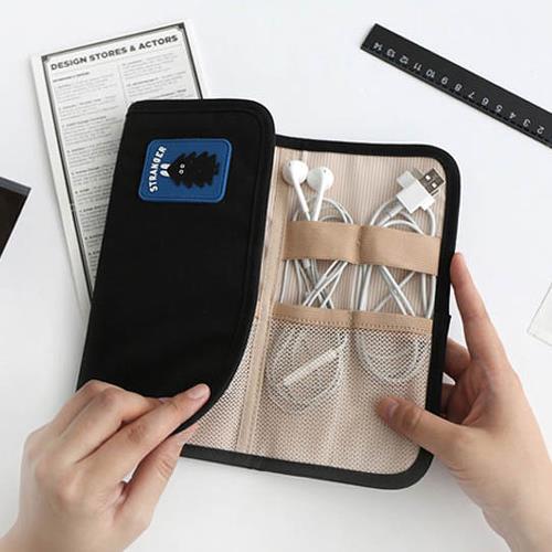 E.City_(限時搶購買一送一) 韓版多功能證件3C數位線材收納袋