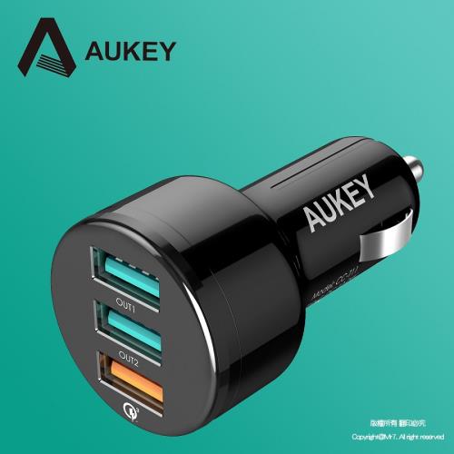 Aukey 3孔 42W QC3.0 車用充電器(CC-T11)附USB-A to C Cable