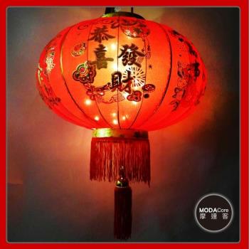 摩達客-農曆春節元宵-100cm萬事如意金線大紅燈籠(單入)+LED50燈插電式燈串暖白光(附IC控制器)