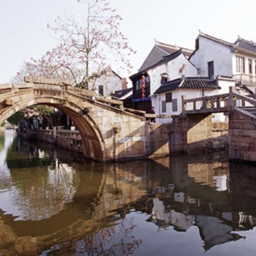 暑假不加價-(雙人券)限時搶購玩江南五星萬豪海底撈無自費6日旅遊