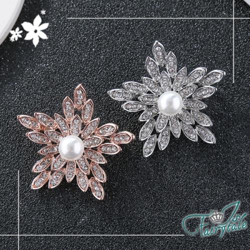 【伊飾童話】雪冰晶花＊珍珠水鑽別針胸針/2色可選