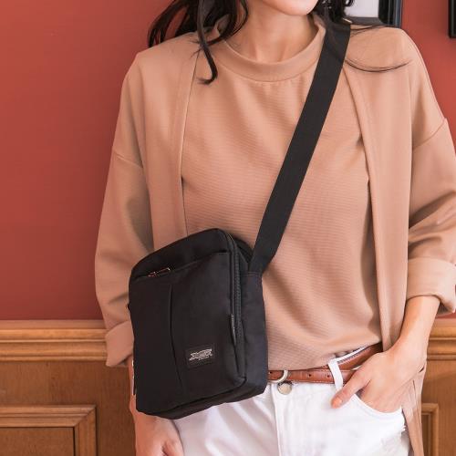 CHENSON 簡單外出2夾層!3口袋斜背小包/手機包(CG82041-3)