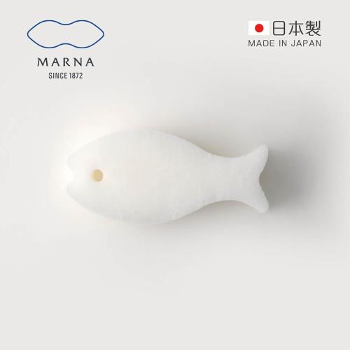 日本MARNA 日製小魚造型易起泡去汙三層海綿刷 (廚房浴室通用 菜瓜布 研磨粒子材質)