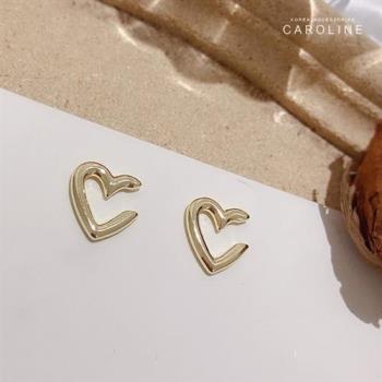 《Caroline》法式時尚感金色愛心超仙氣高級訂製款無耳洞無痛耳骨夾(一對)72524