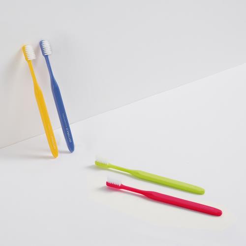 OPRECARE OKIT美齒雙層柔纖刷毛牙刷4件組