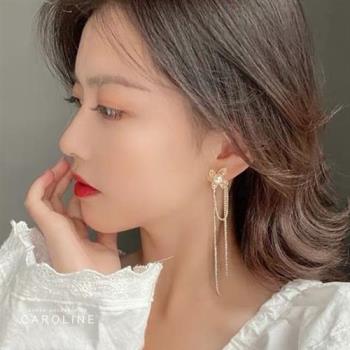 《Caroline》韓國熱賣不對稱珍珠碎鑽花朵造型時尚浪漫風格優雅性感耳環72596