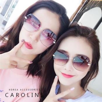 《Caroline》年度最新網紅款潮流行百搭抗UV時尚太陽眼鏡 72505
