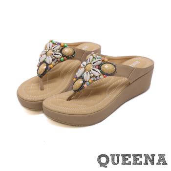 【QUEENA】時尚波希米亞貝殼串珠飾面人字厚底坡跟拖鞋 杏