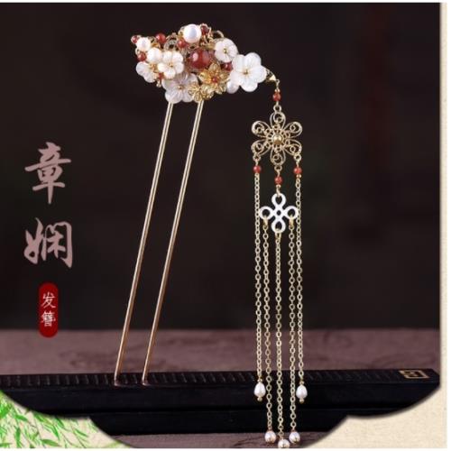 【銀】　★ 民俗 銀流金昆虫花卉紋髪簪 ★　清代　胡蝶 桃花 累糸彫刻　清供雅玩 銀】 ☆ 民俗 銀流金昆虫花卉紋髪簪 ☆ 清代 胡蝶 桃花
