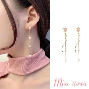【MISS KOREA】韓國設計S925銀針氣質桃心曲線珍珠流蘇造型耳環