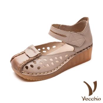 【Vecchio】真皮涼鞋坡跟涼鞋/全真皮頭層牛皮復古縷空手工縫線造型厚底坡跟涼鞋 卡其