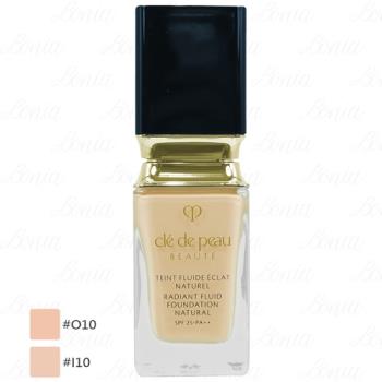 Clédepeau肌膚之鑰 恆潤光采粉凝露 是一款專櫃級粉底液，SPF25 PA++ 提供輕度防曬保護，35ml容量適合日常使用。此產品為國內專櫃公司貨，適用於各種膚質，能提供自然光采與持久遮瑕效果，適合臉部使用。儲存期限為3年，請詳見產品包裝標示。