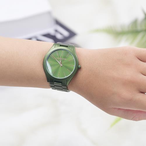MICHAEL KORS MK4526 經典LOGO烤漆鋁製女仕腕錶.橄欖綠