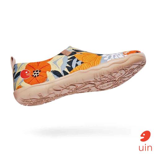 【uin】西班牙原創設計-百花林彩繪休閒女鞋W1109374