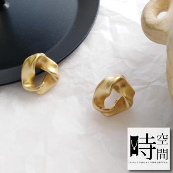 『時空間』都會時尚啞光霧感金屬幾何不規則造型耳環 -無限循環款