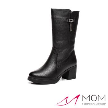 【MOM】中筒靴 粗跟中筒靴 /真皮頭層牛皮方型流蘇鑽釦時尚粗跟中筒靴 黑