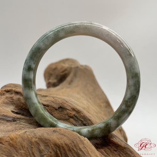 【肌容雪】天然緬甸A貨綠飄花翡翠手鐲 編號161 (鐲寬55mm #17.5號)