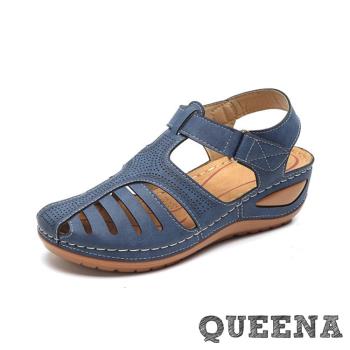 【QUEENA】涼鞋 坡跟涼鞋/復古經典沖孔線條縫線拼接造型舒適厚底魔鬼粘坡跟涼鞋 藍