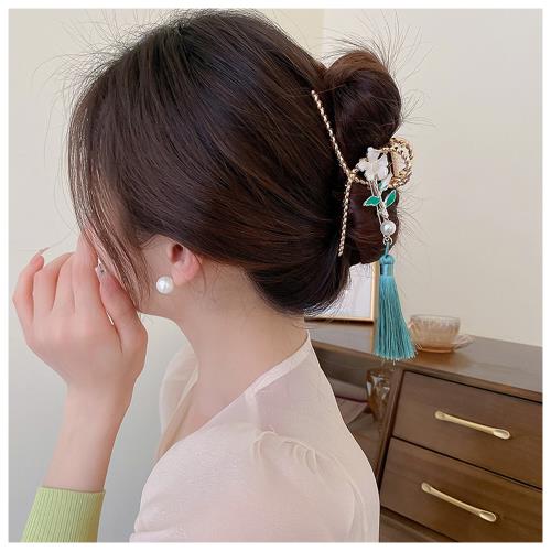 梨花HaNA  中國國潮唐裝漢服．花子流蘇紺綠抓夾