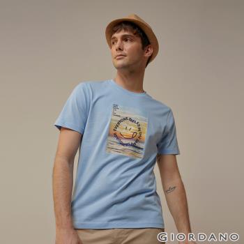 GIORDANO 男裝個性風格印花T恤 (23 粉蠟藍)