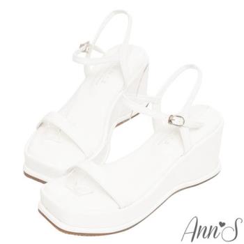 Ann’S美圖厚底系列-一字帶側V口方頭涼鞋-7.5cm-白