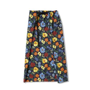日本KIU 212169 迷幻花園 抗UV透氣防水裙 內有腰圍調整扣 攤開變野餐巾 附收納袋