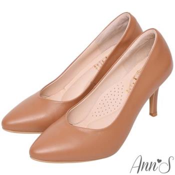 Ann’S舒適療癒系-V型美腿綿羊皮尖頭跟鞋-棕